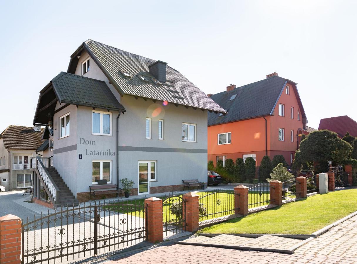 Dom Latarnika Apartment Jaroslawiec Bagian luar foto