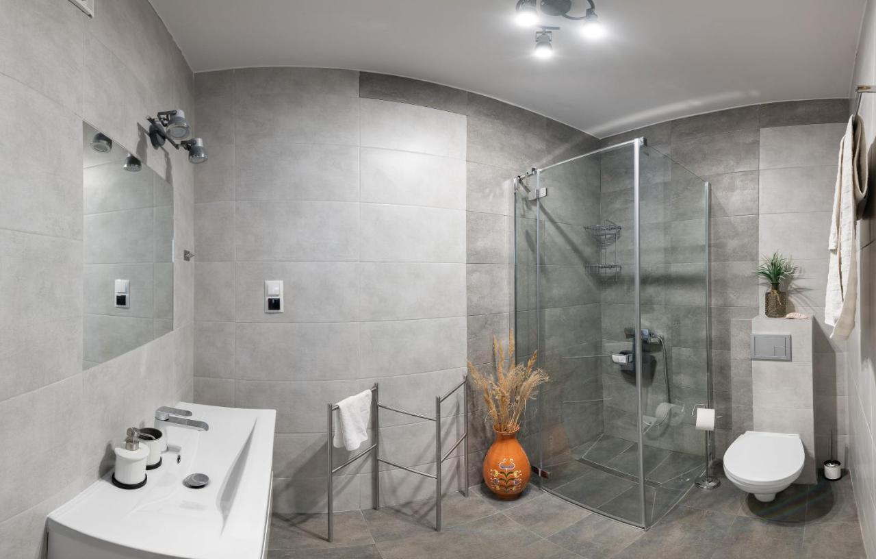 Dom Latarnika Apartment Jaroslawiec Bagian luar foto