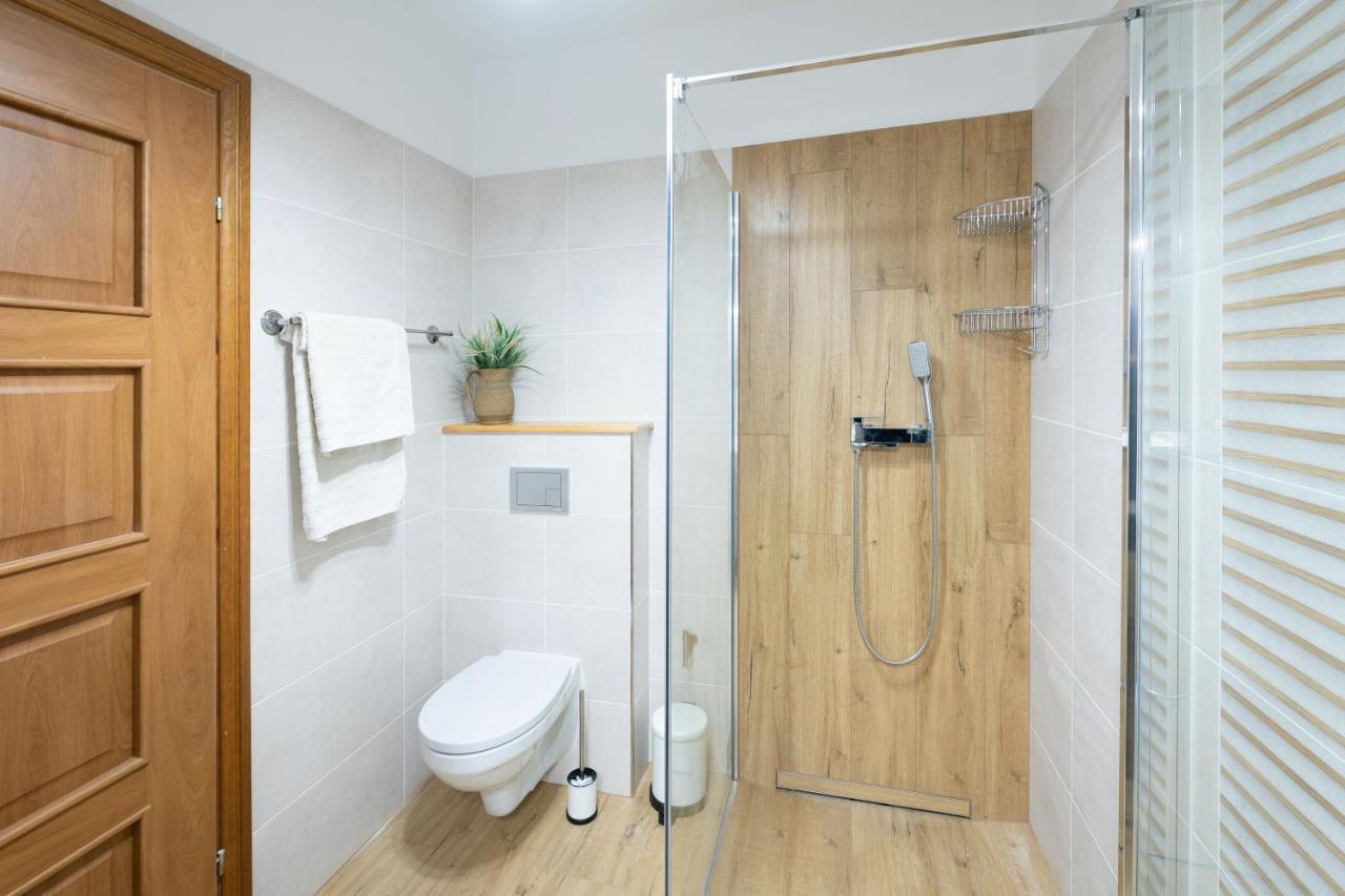 Dom Latarnika Apartment Jaroslawiec Bagian luar foto