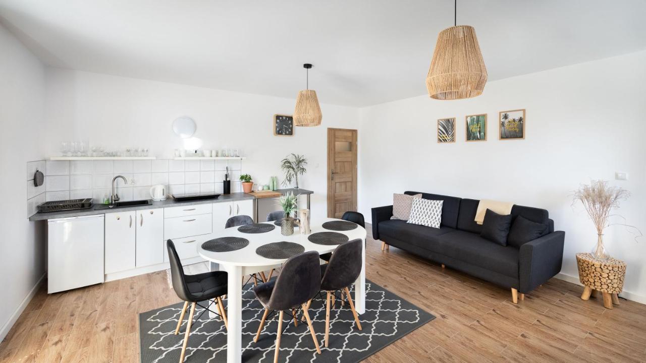 Dom Latarnika Apartment Jaroslawiec Bagian luar foto