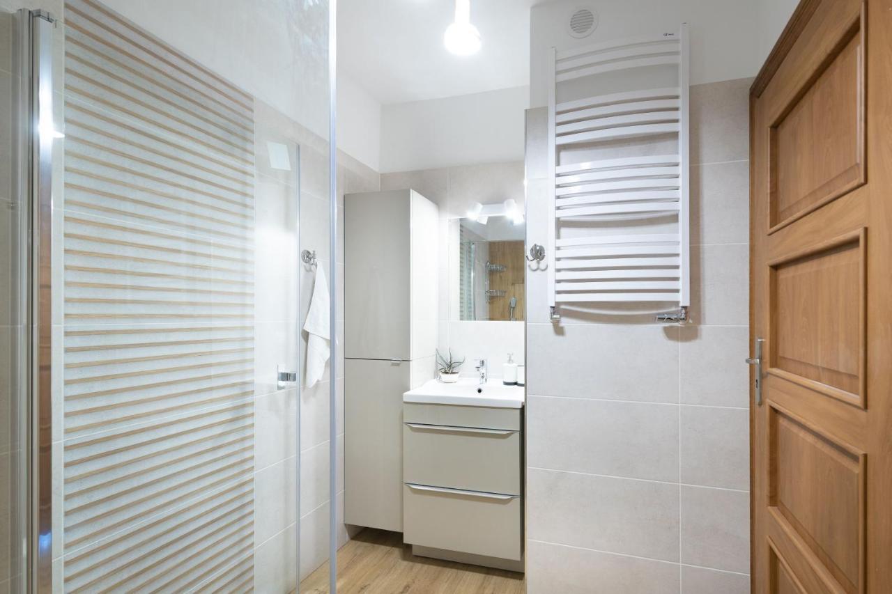 Dom Latarnika Apartment Jaroslawiec Bagian luar foto