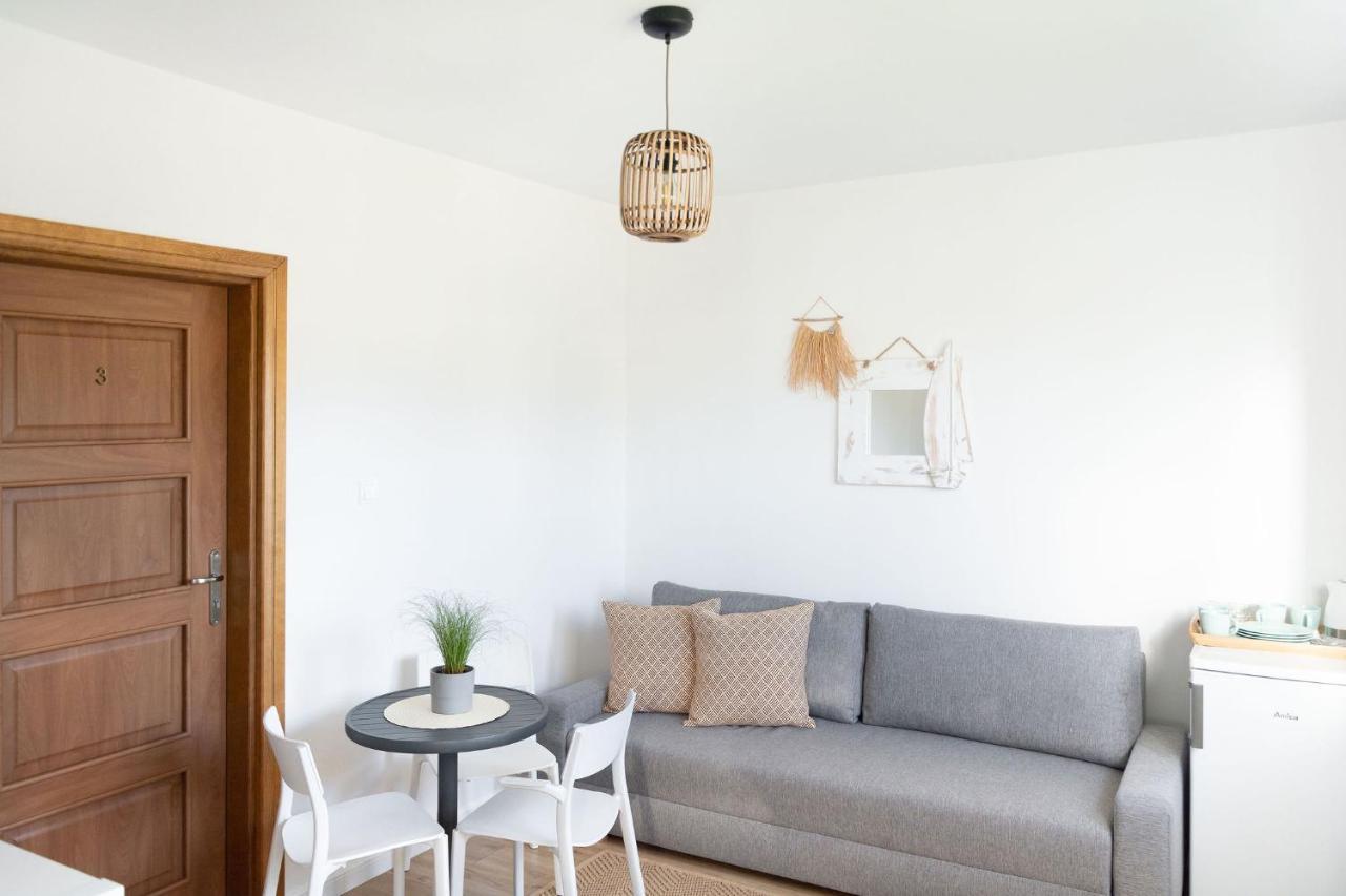 Dom Latarnika Apartment Jaroslawiec Bagian luar foto