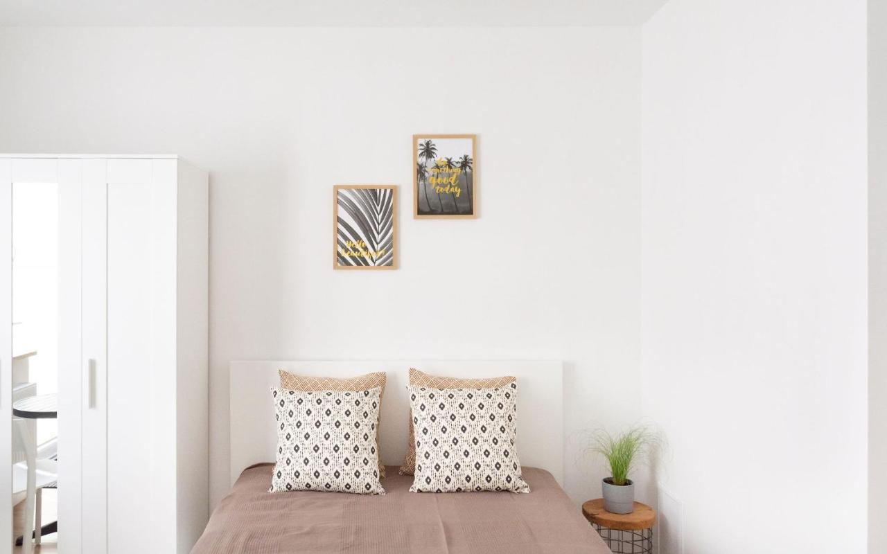 Dom Latarnika Apartment Jaroslawiec Bagian luar foto