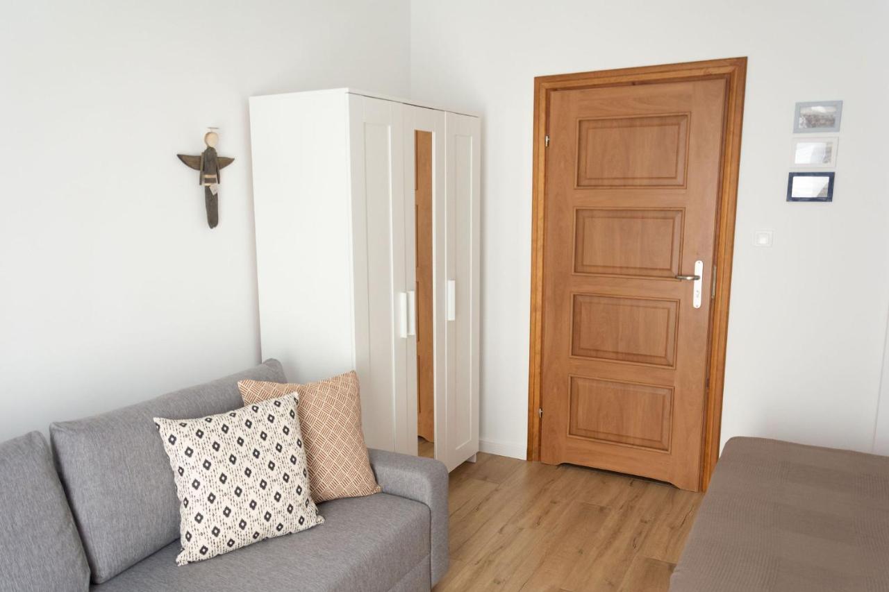 Dom Latarnika Apartment Jaroslawiec Bagian luar foto