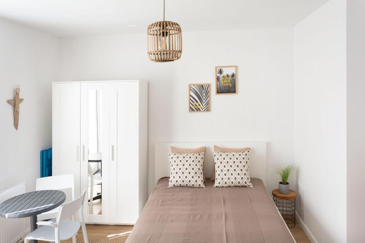 Dom Latarnika Apartment Jaroslawiec Bagian luar foto
